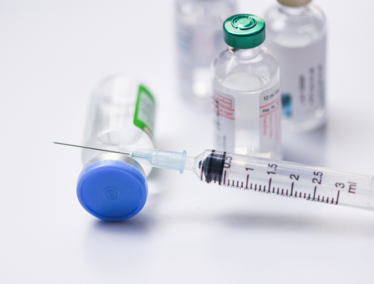 Экулизумаб: взаимодействие